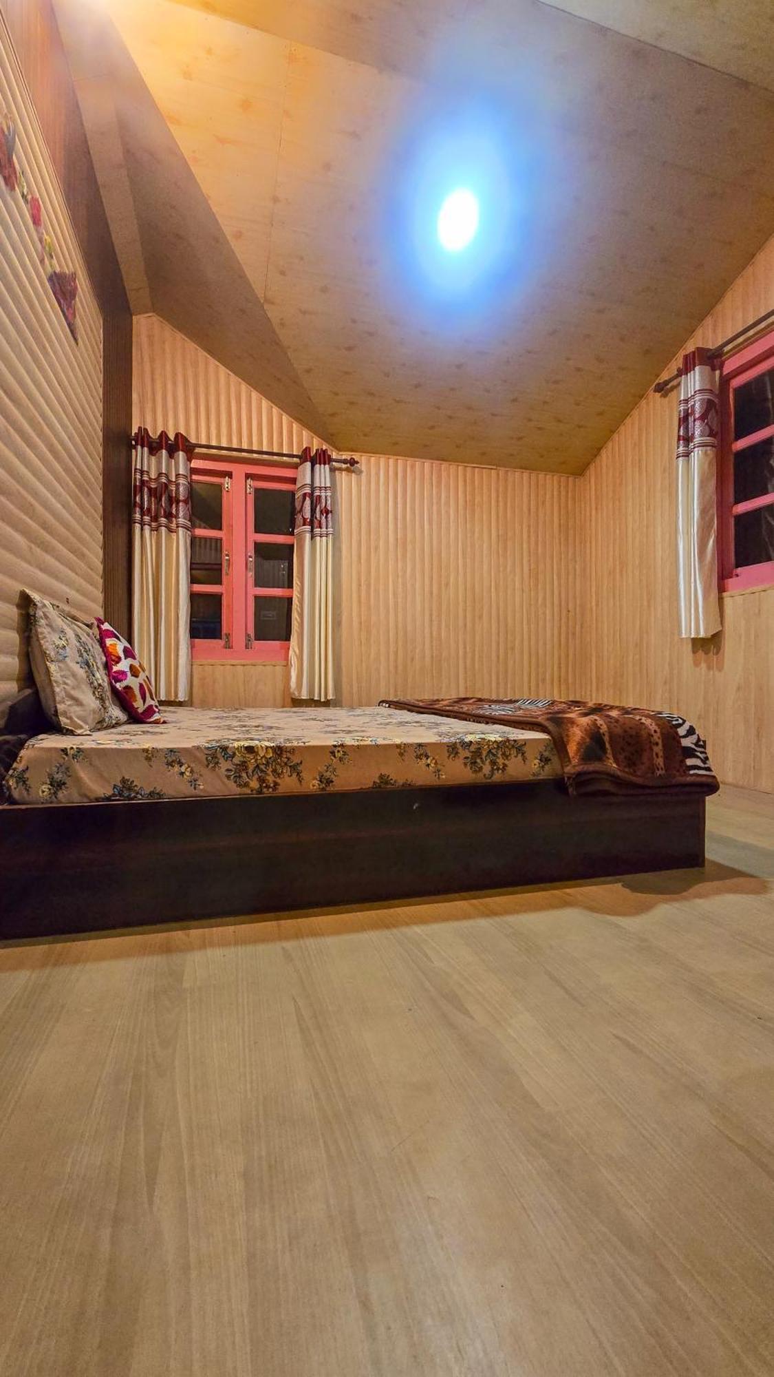 The City Escape Farmstay Shimla Zimmer foto